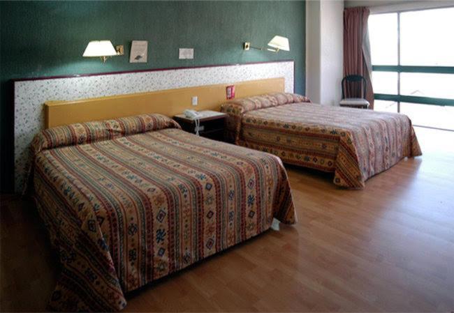 Hotel Montreal Leon Ngoại thất bức ảnh