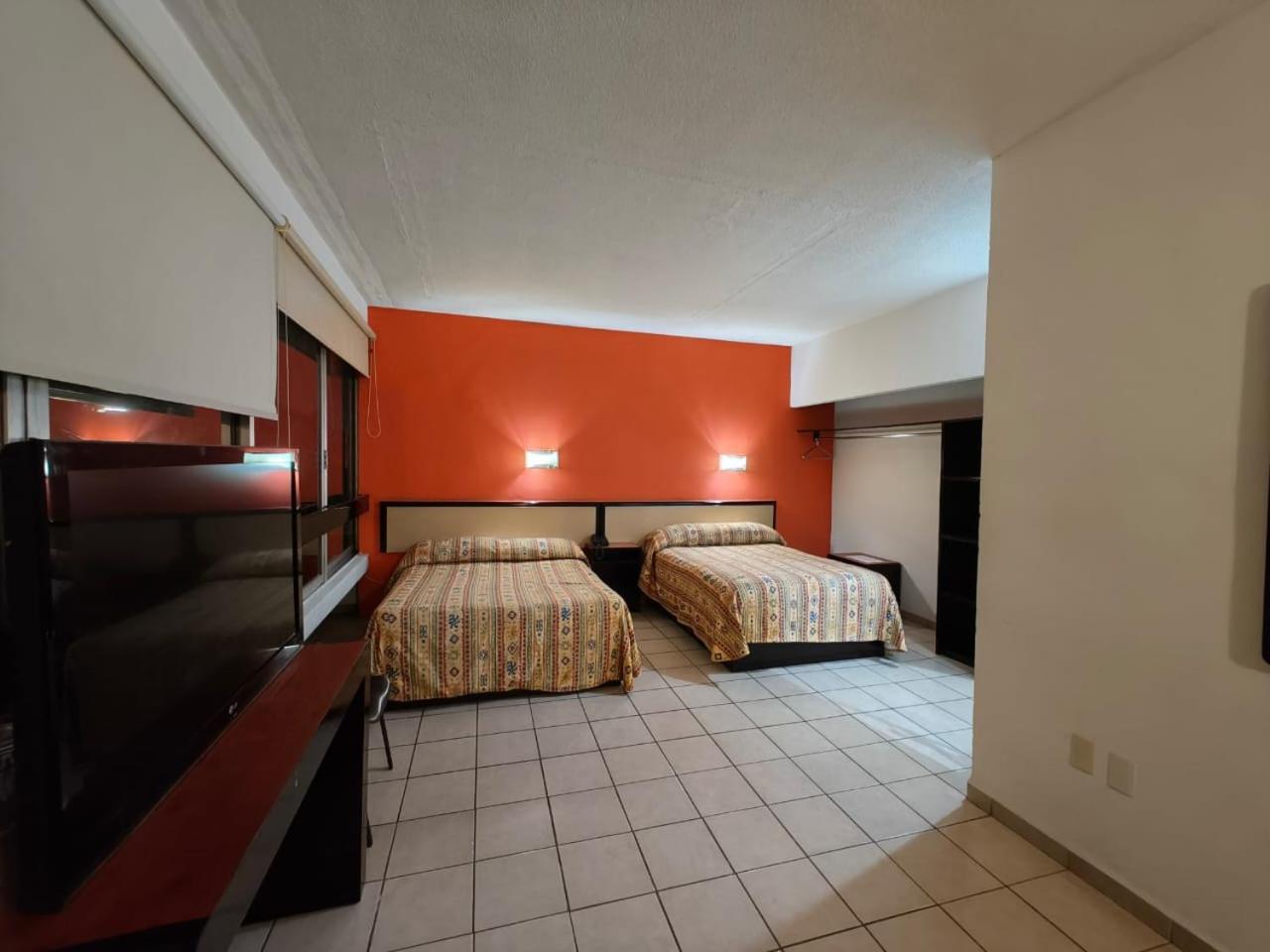 Hotel Montreal Leon Ngoại thất bức ảnh