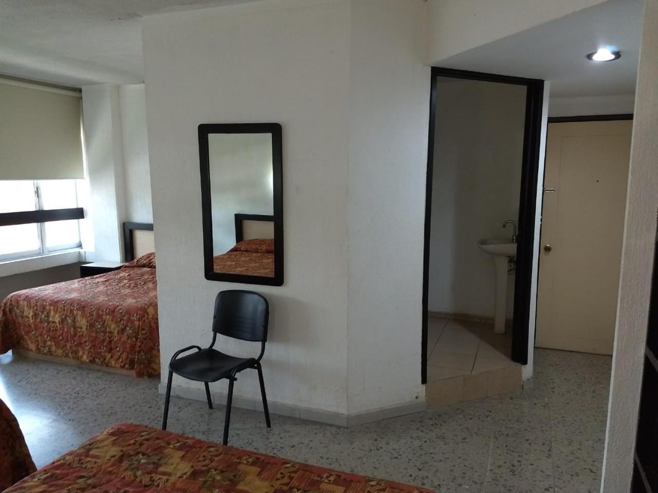 Hotel Montreal Leon Ngoại thất bức ảnh